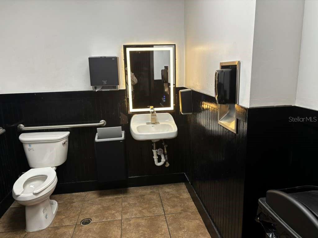 Image 9 of 10 For 730 Sand Lake Road 30