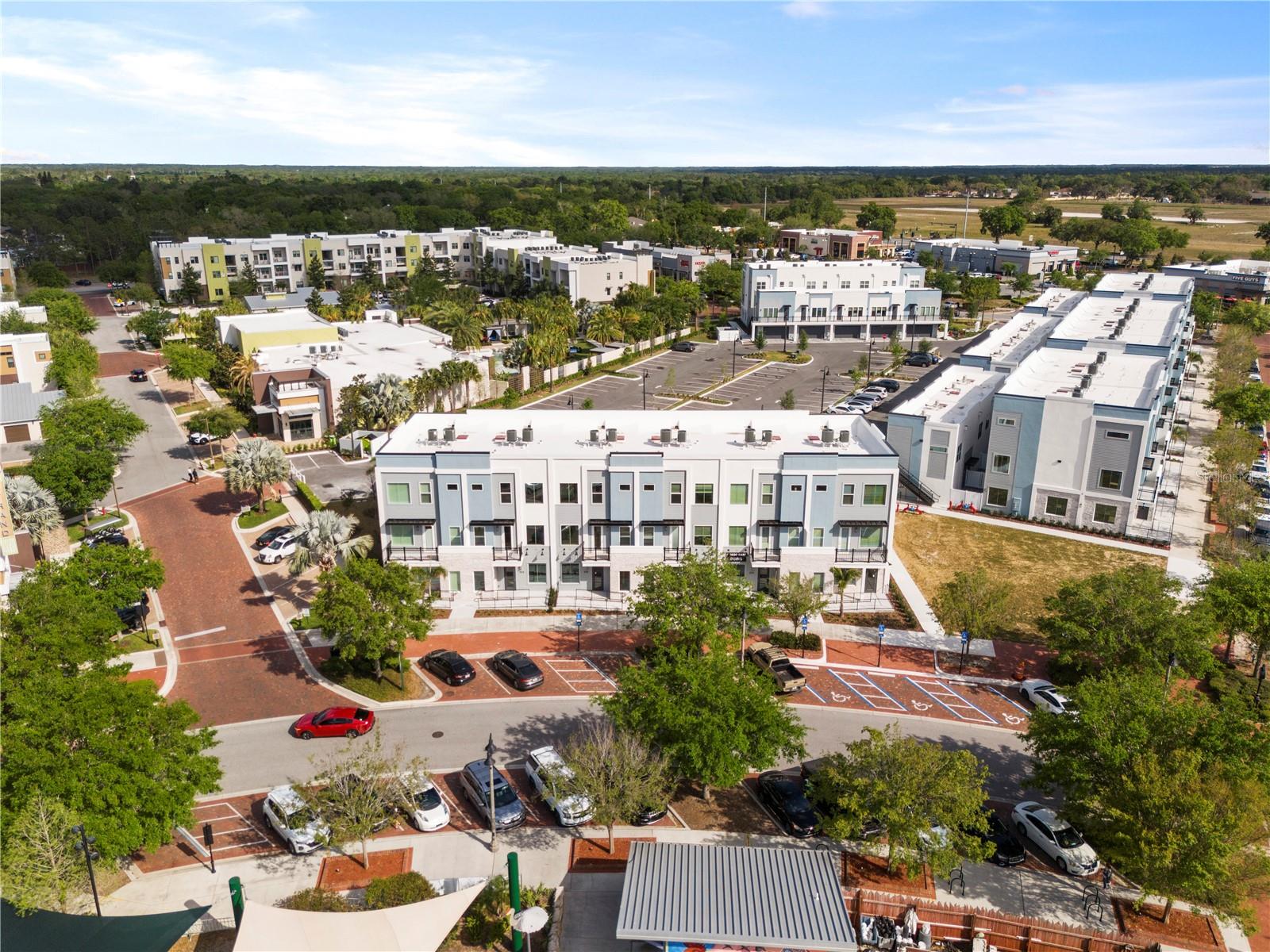 Image 17 of 25 For 850 Tetbury Loop