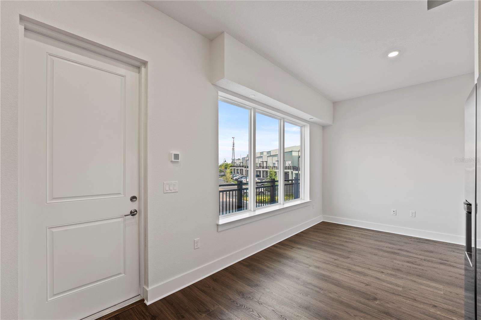 Image 8 of 25 For 850 Tetbury Loop