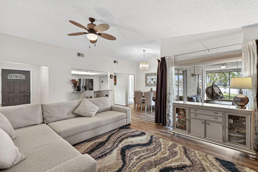 Image 11 of 56 For 11520 Saddlebow Lane