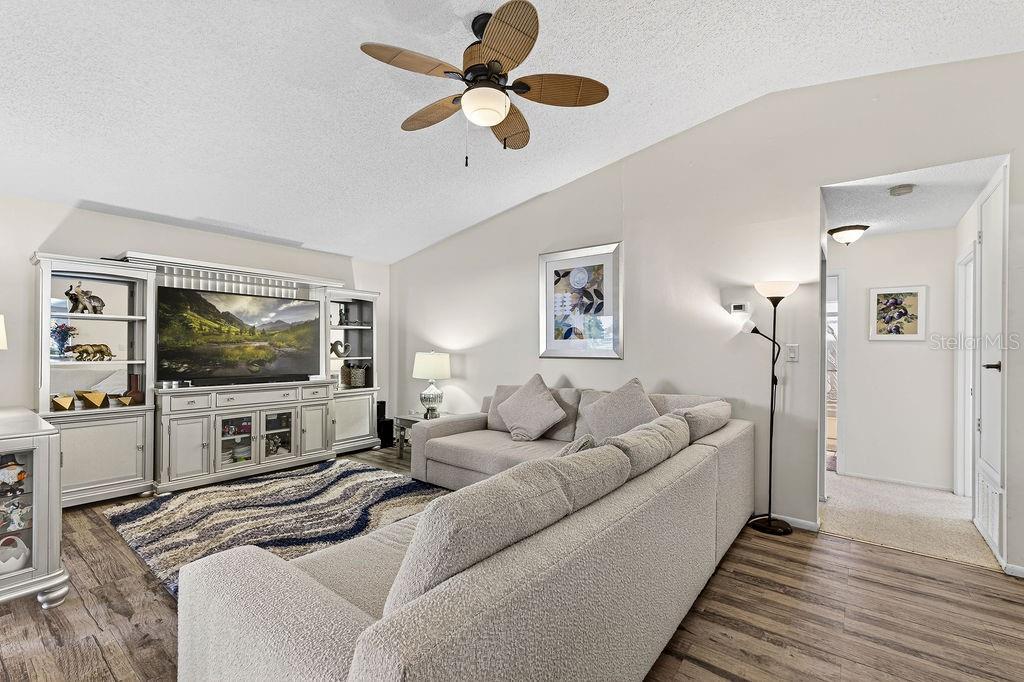 Image 12 of 56 For 11520 Saddlebow Lane