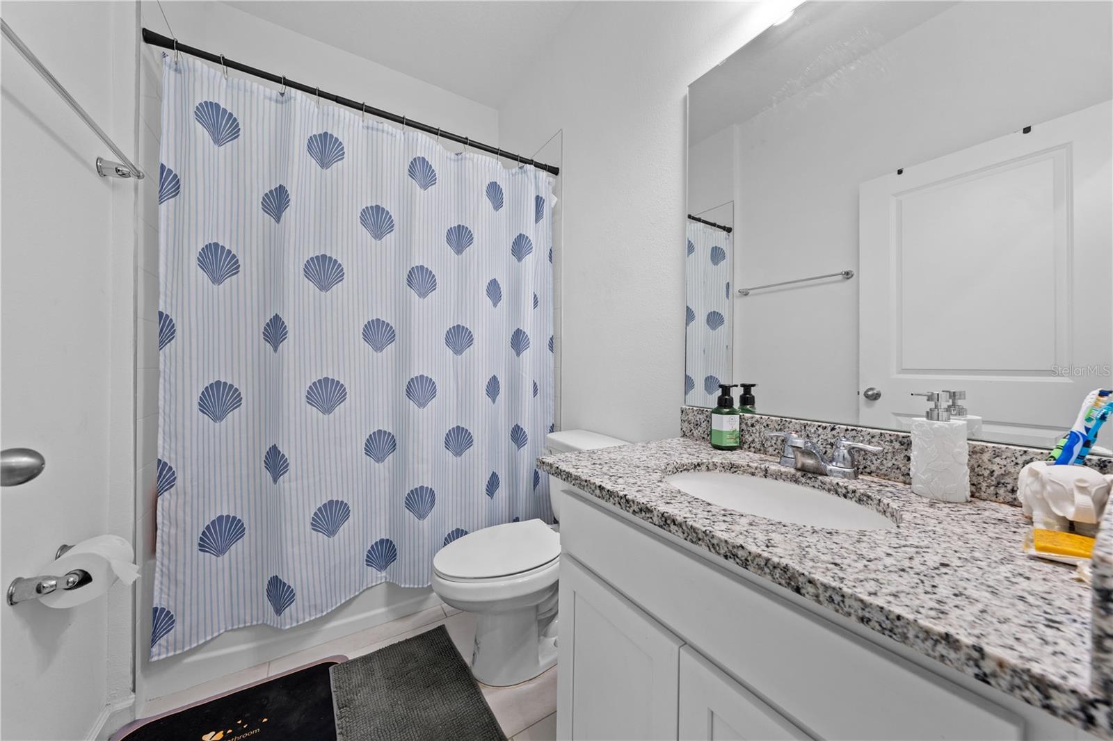 Image 7 of 25 For 425 Silver Palm Drive