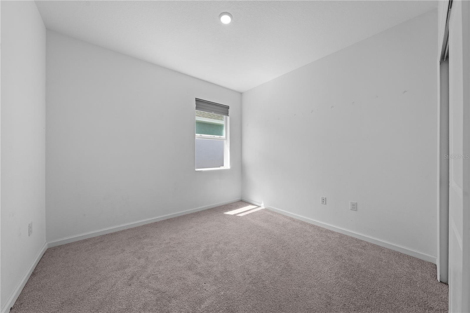 Image 9 of 25 For 425 Silver Palm Drive