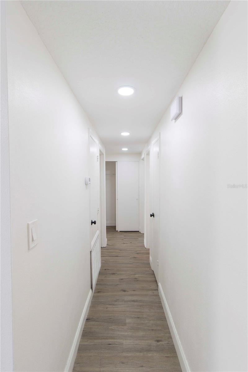 Image 20 of 34 For 2335 Woodside Way