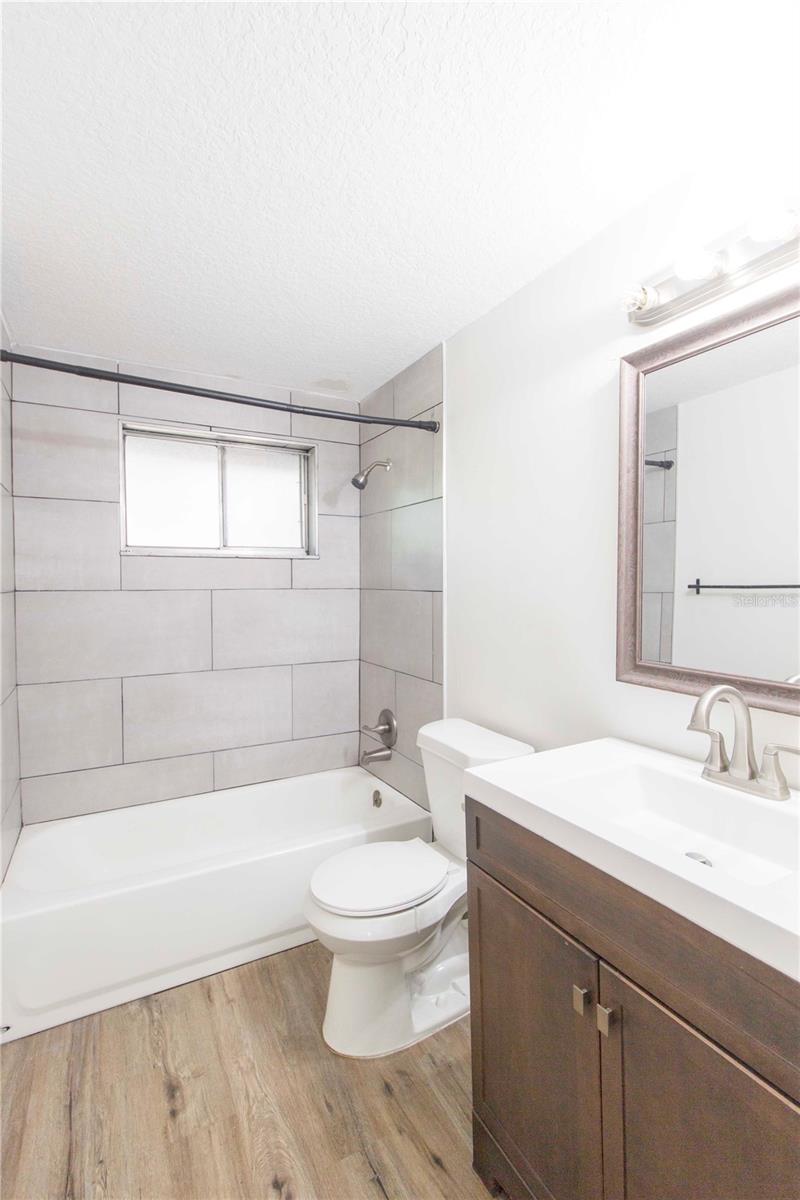 Image 26 of 34 For 2335 Woodside Way