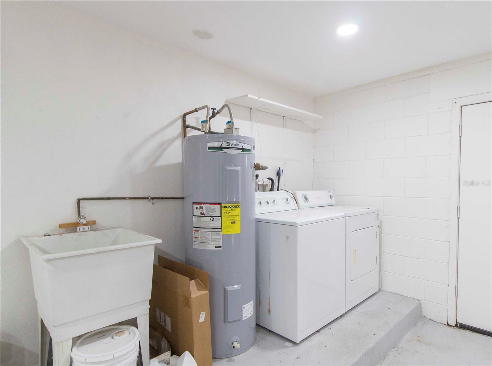 Image 29 of 34 For 2335 Woodside Way