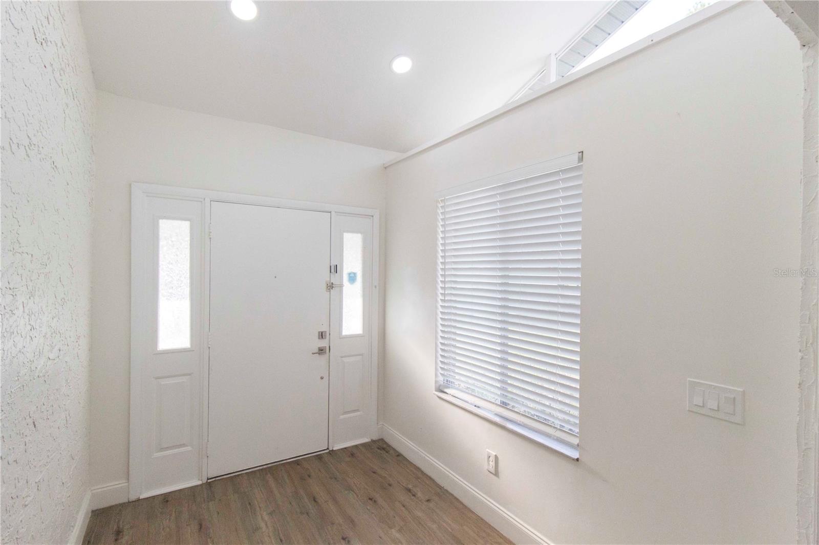 Image 3 of 34 For 2335 Woodside Way