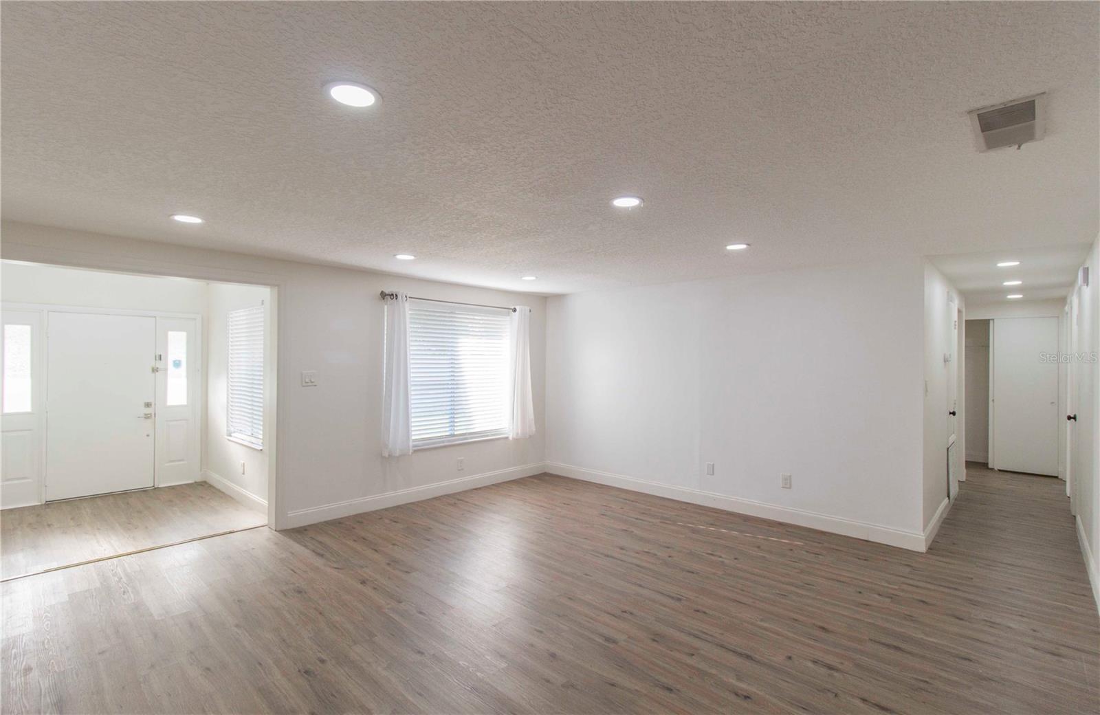 Image 5 of 34 For 2335 Woodside Way