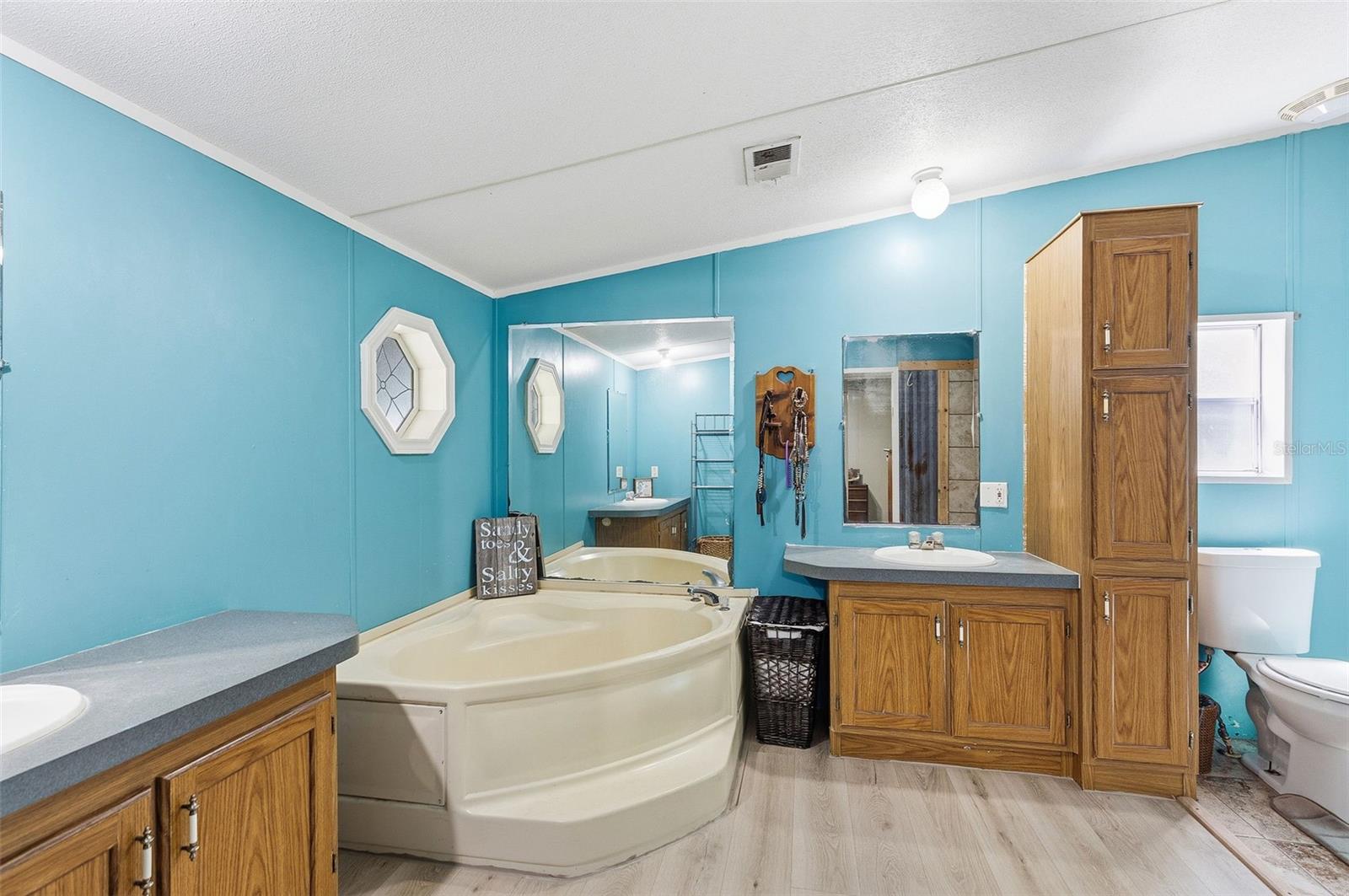 Image 19 of 42 For 3591 Canoe Creek Road