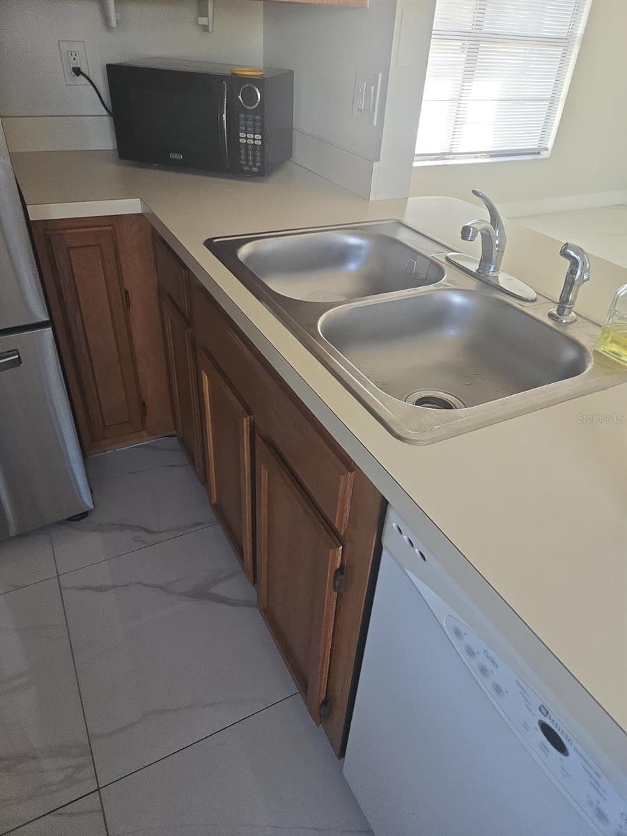 Image 10 of 32 For 1805 Coral Point Drive