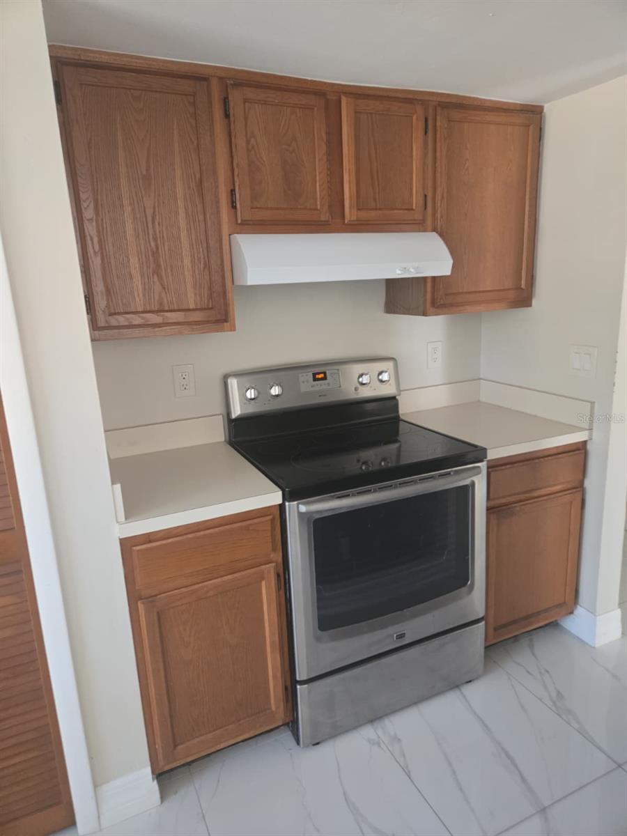 Image 6 of 32 For 1805 Coral Point Drive