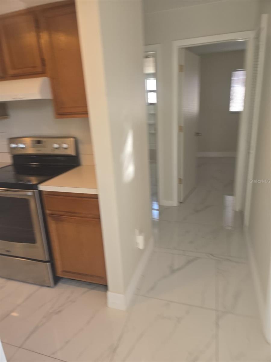 Image 8 of 32 For 1805 Coral Point Drive