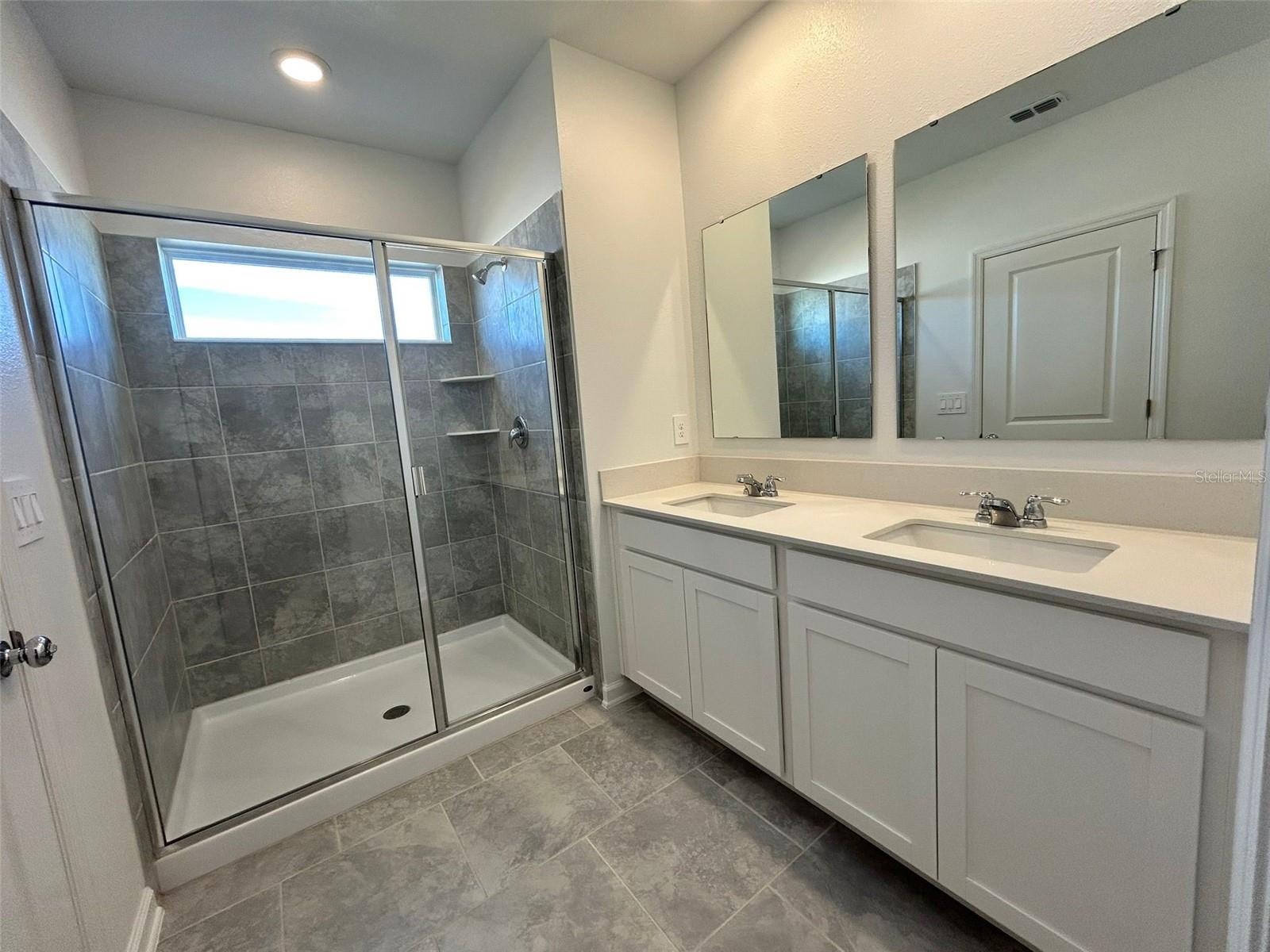 Image 13 of 21 For 3019 Chantilly Drive