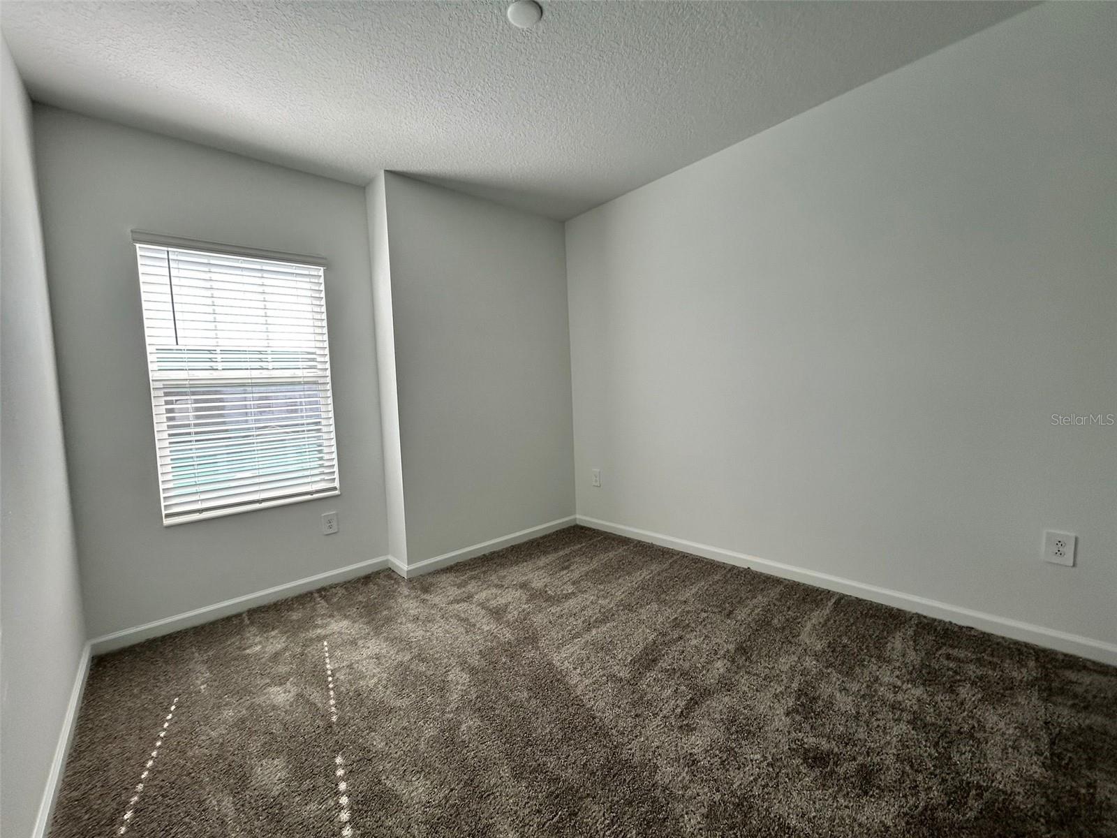 Image 14 of 21 For 3019 Chantilly Drive