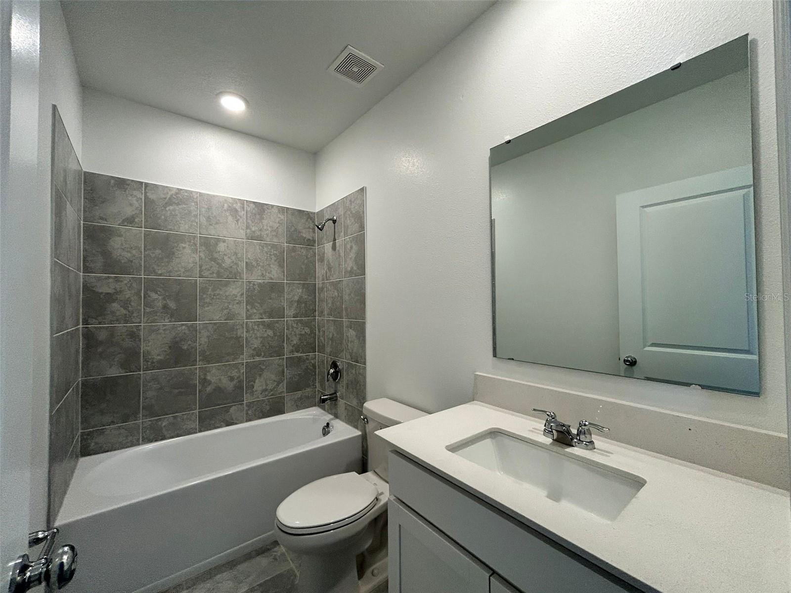 Image 16 of 21 For 3019 Chantilly Drive