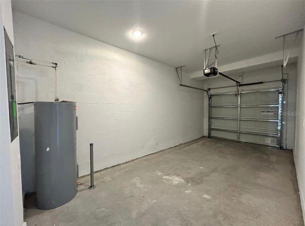 Image 17 of 21 For 3019 Chantilly Drive