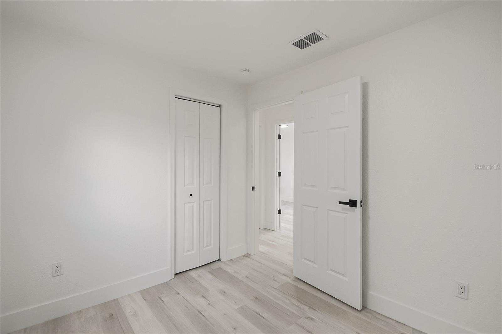 Image 23 of 37 For 3307 Mahalia Place