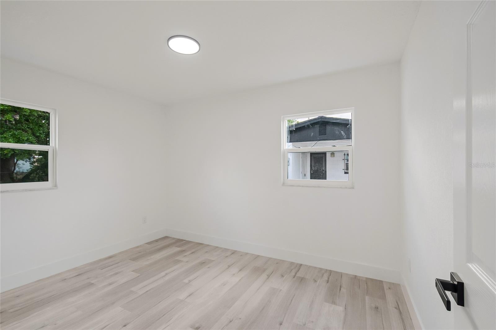 Image 27 of 37 For 3307 Mahalia Place