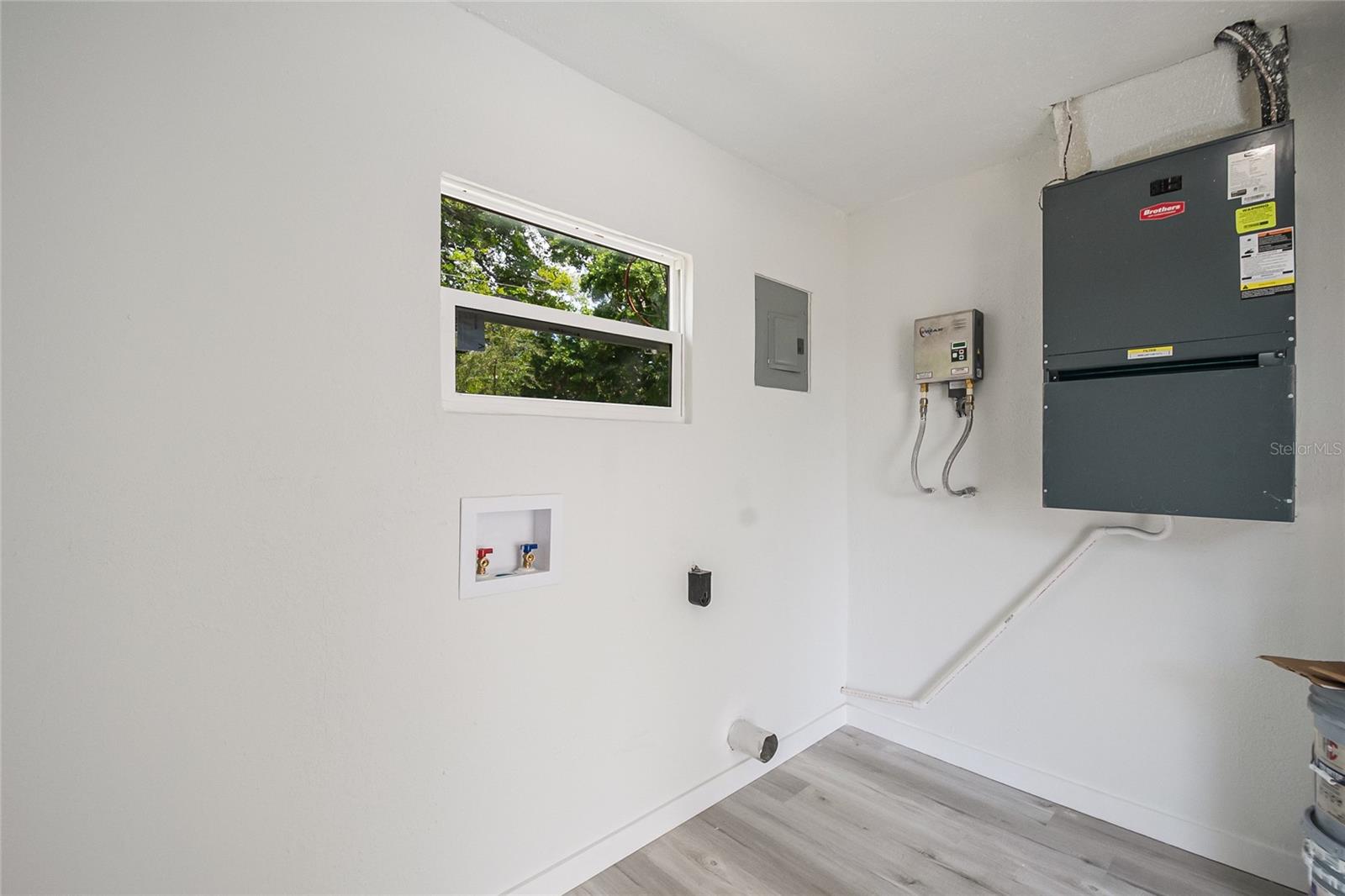 Image 29 of 37 For 3307 Mahalia Place