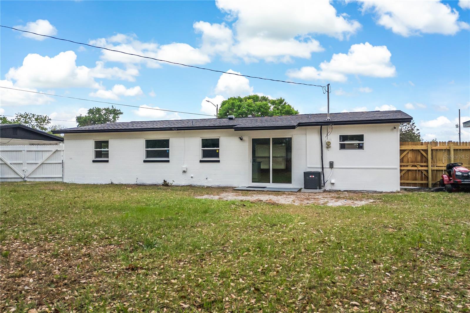 Image 31 of 37 For 3307 Mahalia Place