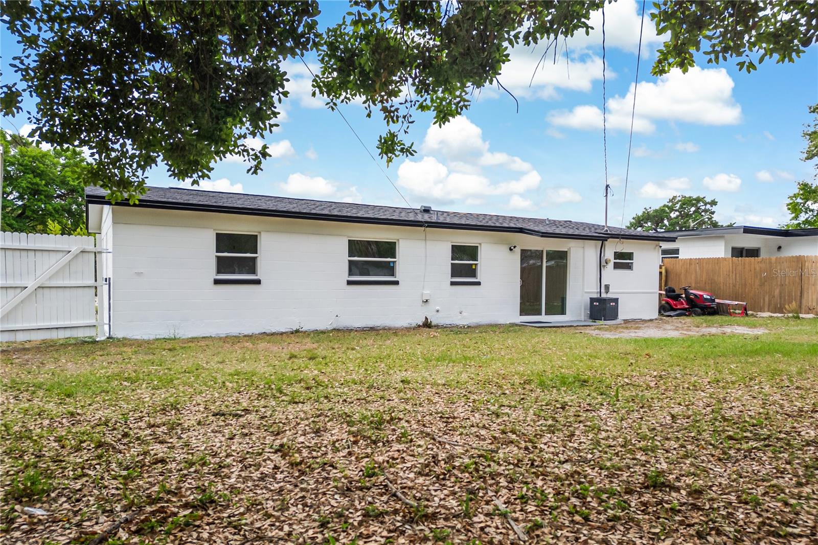 Image 33 of 37 For 3307 Mahalia Place