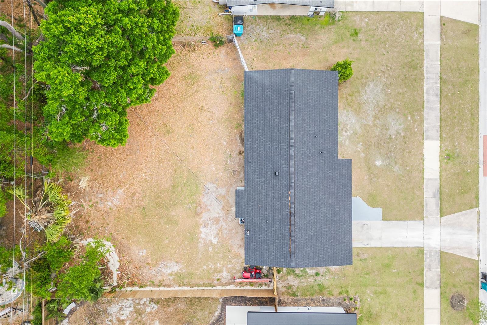 Image 5 of 37 For 3307 Mahalia Place