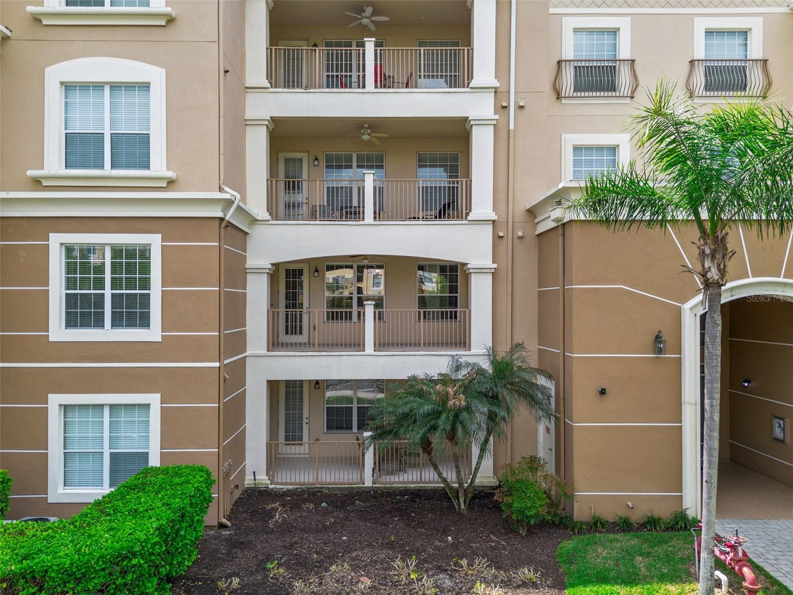 Image 4 of 52 For 4816 Cayview Avenue 201