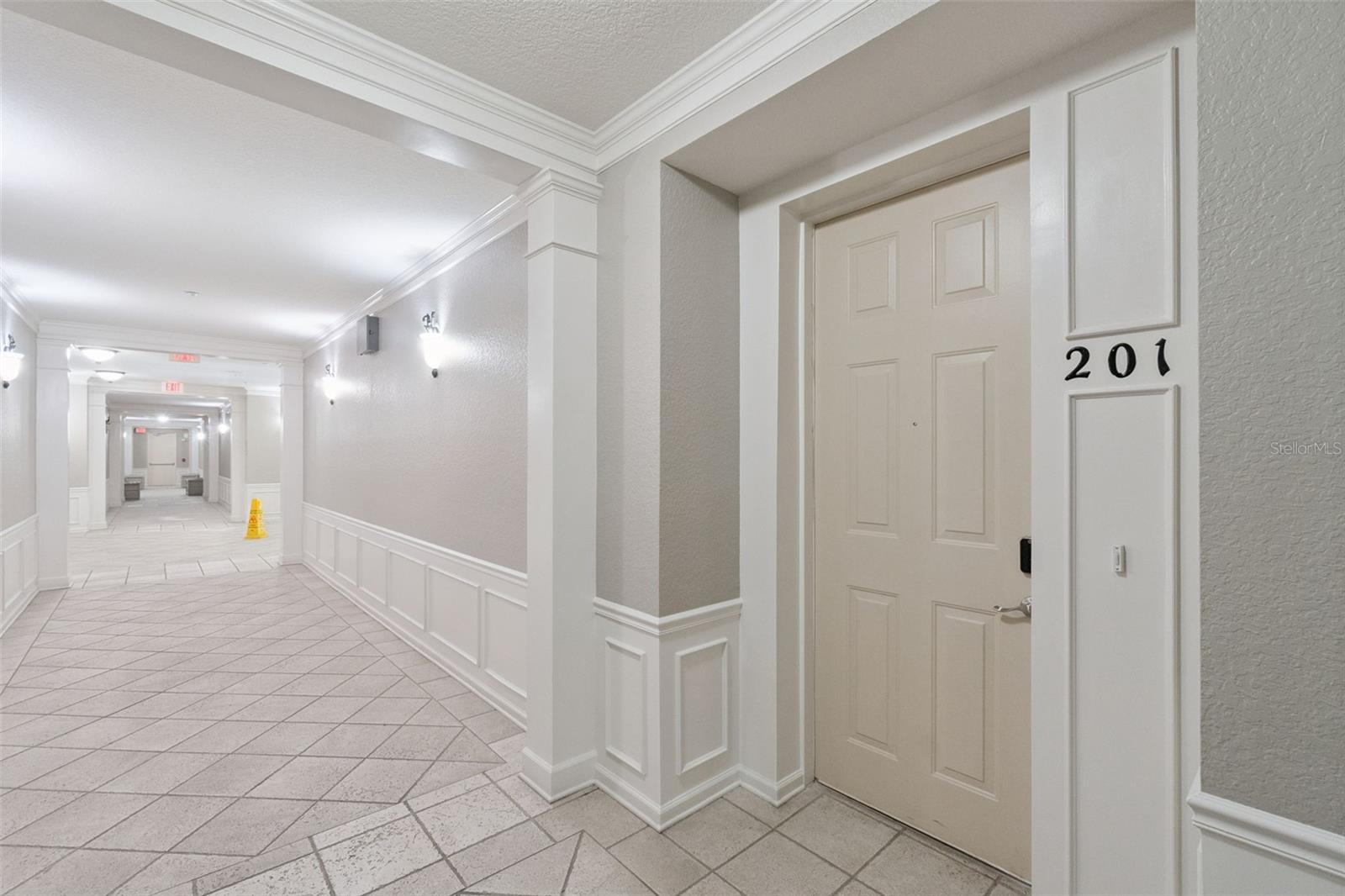 Image 5 of 52 For 4816 Cayview Avenue 201