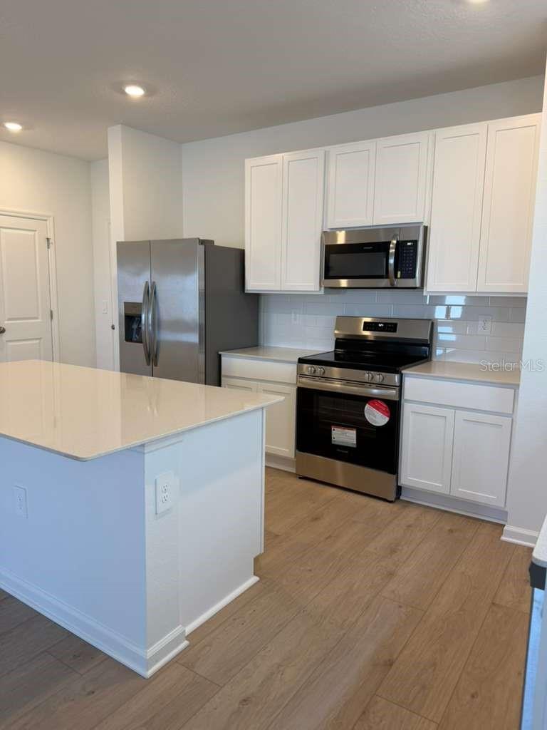 Image 14 of 47 For 5195 Loyalty Drive