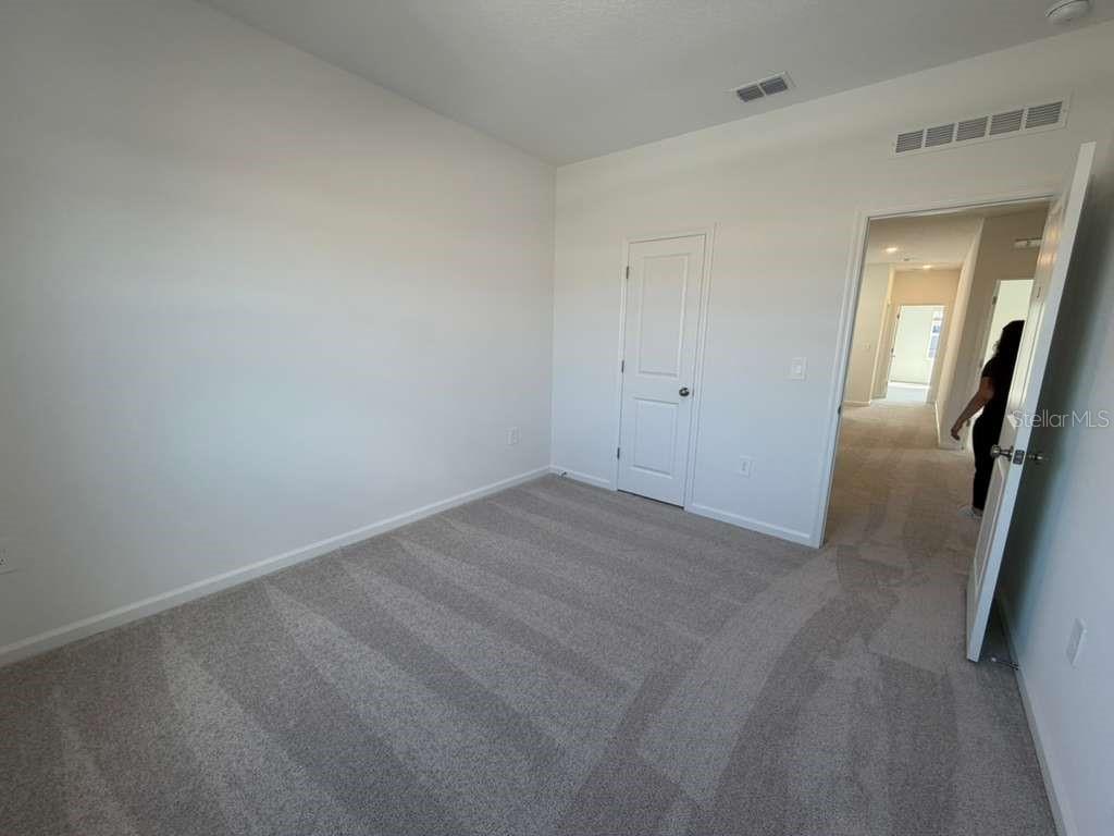 Image 16 of 47 For 5195 Loyalty Drive