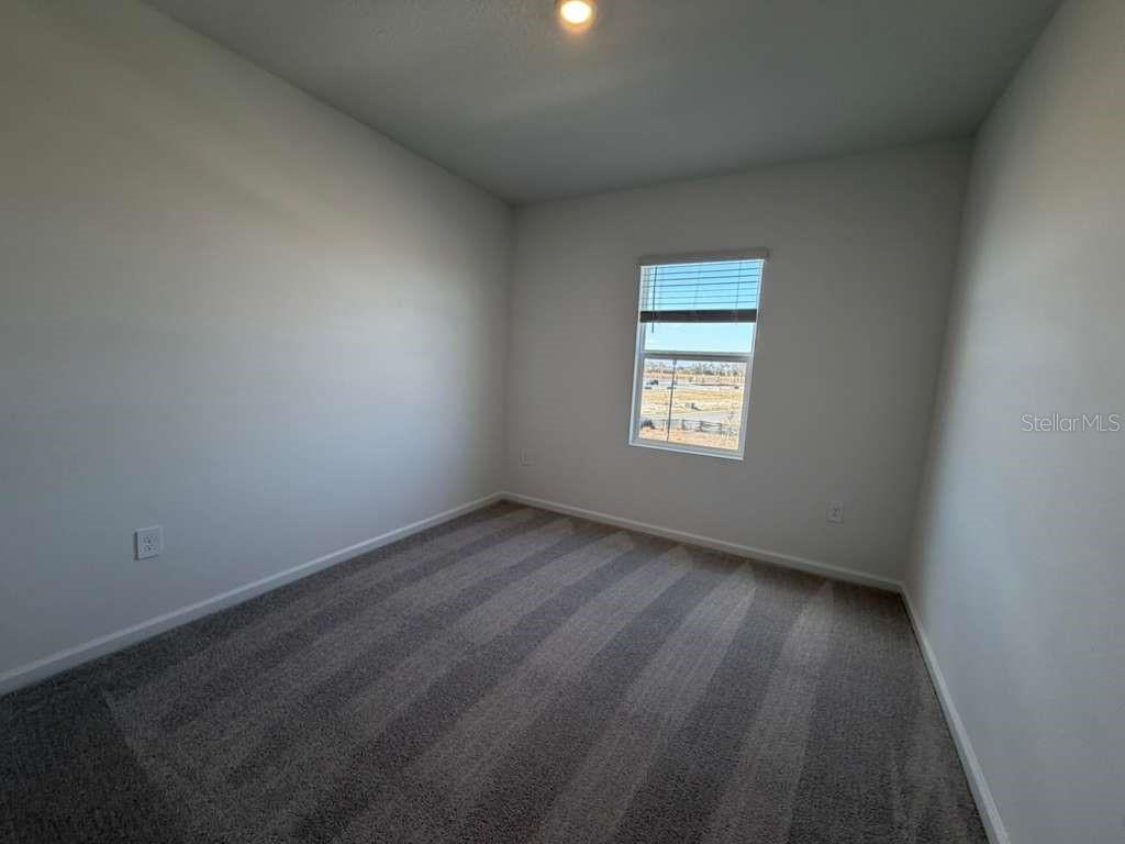 Image 21 of 47 For 5195 Loyalty Drive