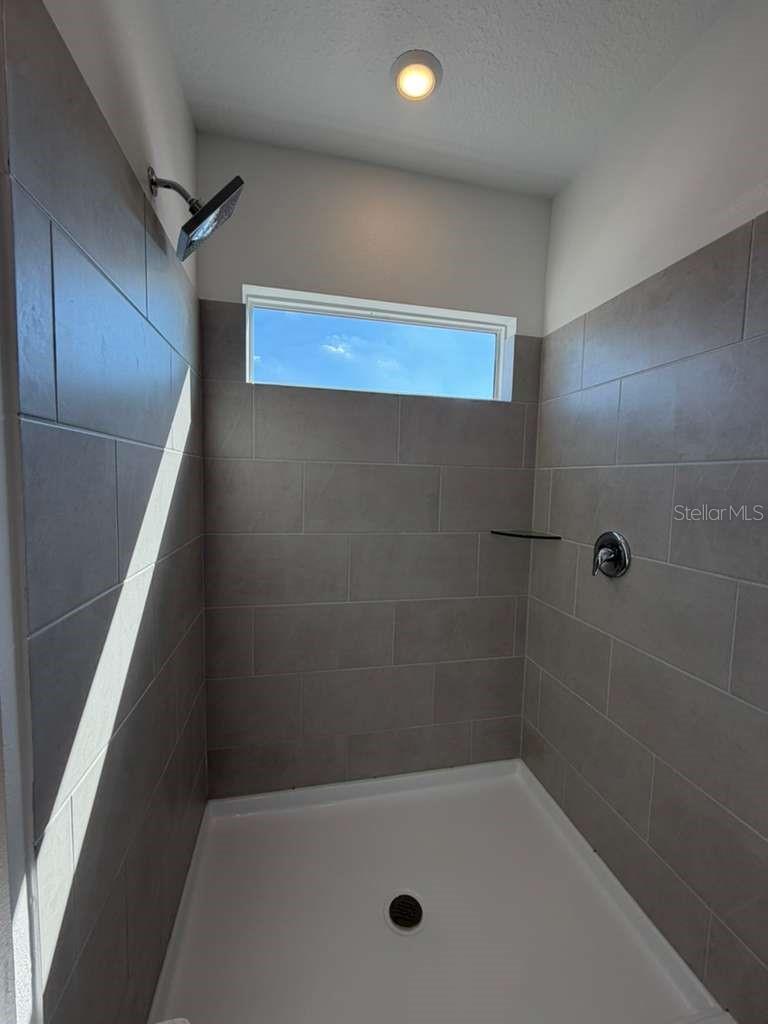 Image 31 of 47 For 5195 Loyalty Drive