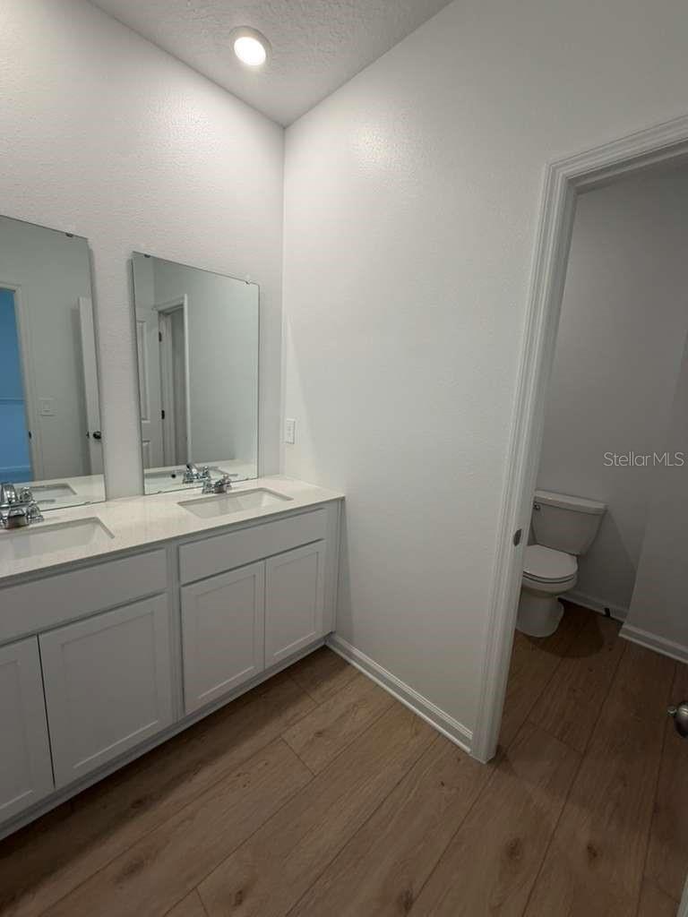 Image 39 of 47 For 5195 Loyalty Drive