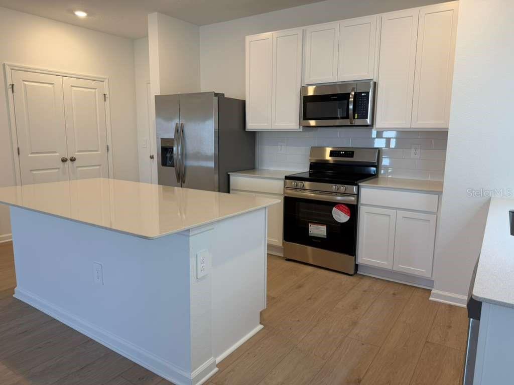 Image 43 of 47 For 5195 Loyalty Drive