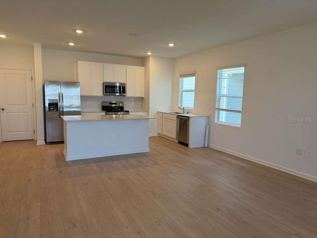 Image 6 of 47 For 5195 Loyalty Drive