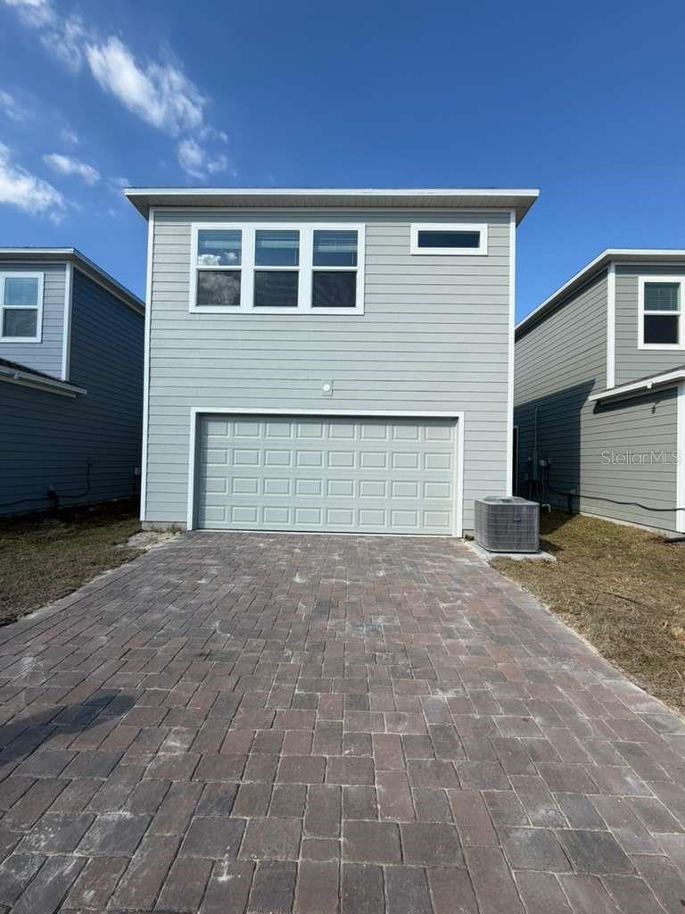 Image 8 of 47 For 5195 Loyalty Drive