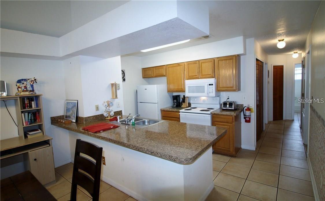 Image 5 of 17 For 5004 Laguna Bay Circle 54