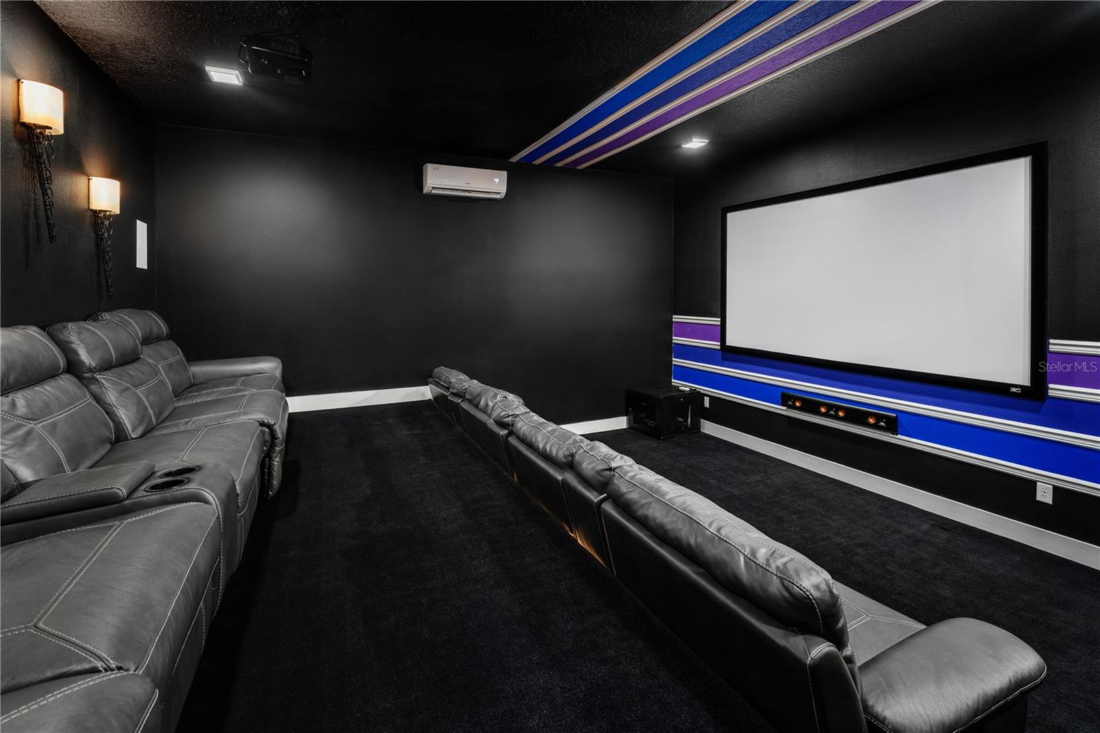 Image 17 of 35 For 8009 Oak Shadow Court