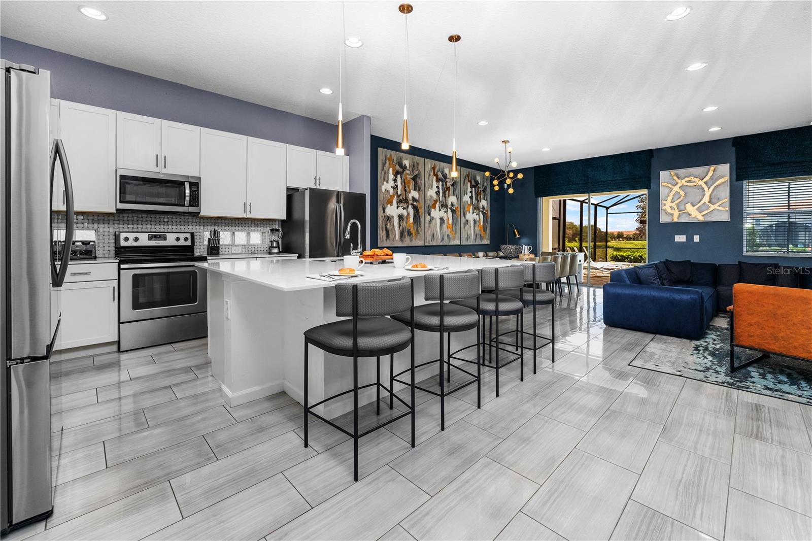 Image 6 of 35 For 8009 Oak Shadow Court