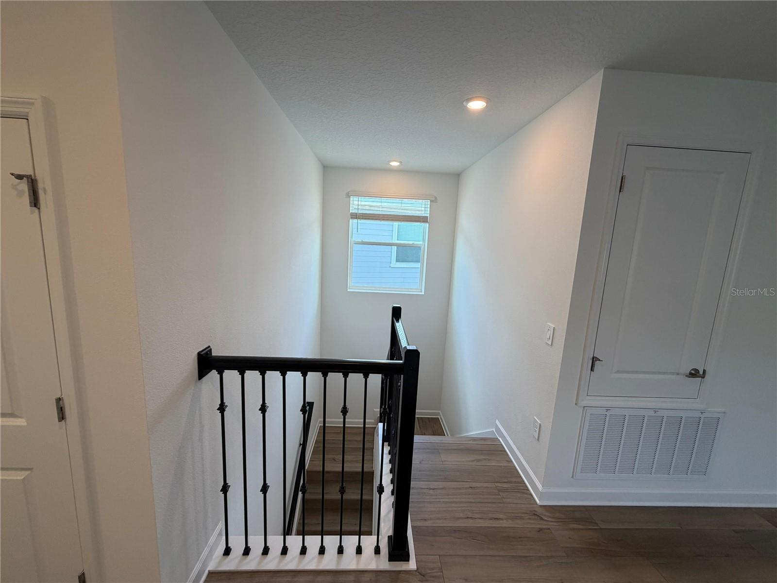 Image 10 of 31 For 7867 Poplin Street