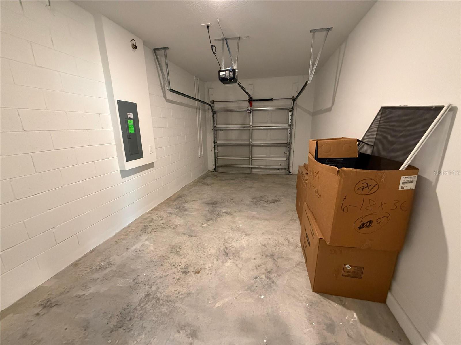 Image 17 of 31 For 7867 Poplin Street