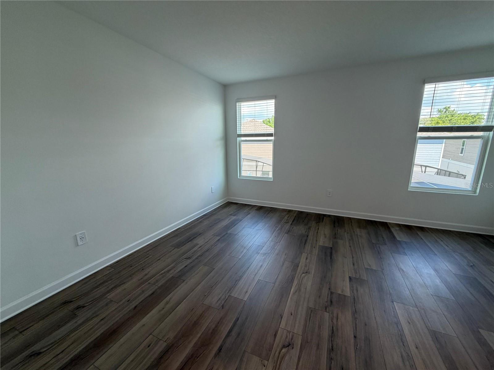 Image 3 of 31 For 7867 Poplin Street