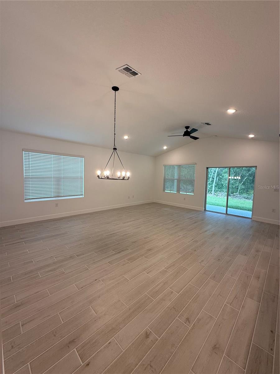 Image 17 of 21 For 16691 39th Terrace