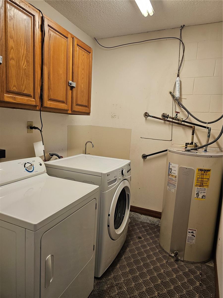 Image 22 of 49 For 1745 Foxcreek Lane