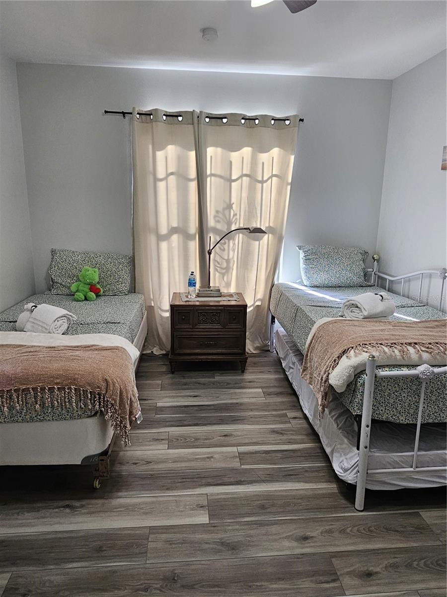 Image 23 of 49 For 1745 Foxcreek Lane