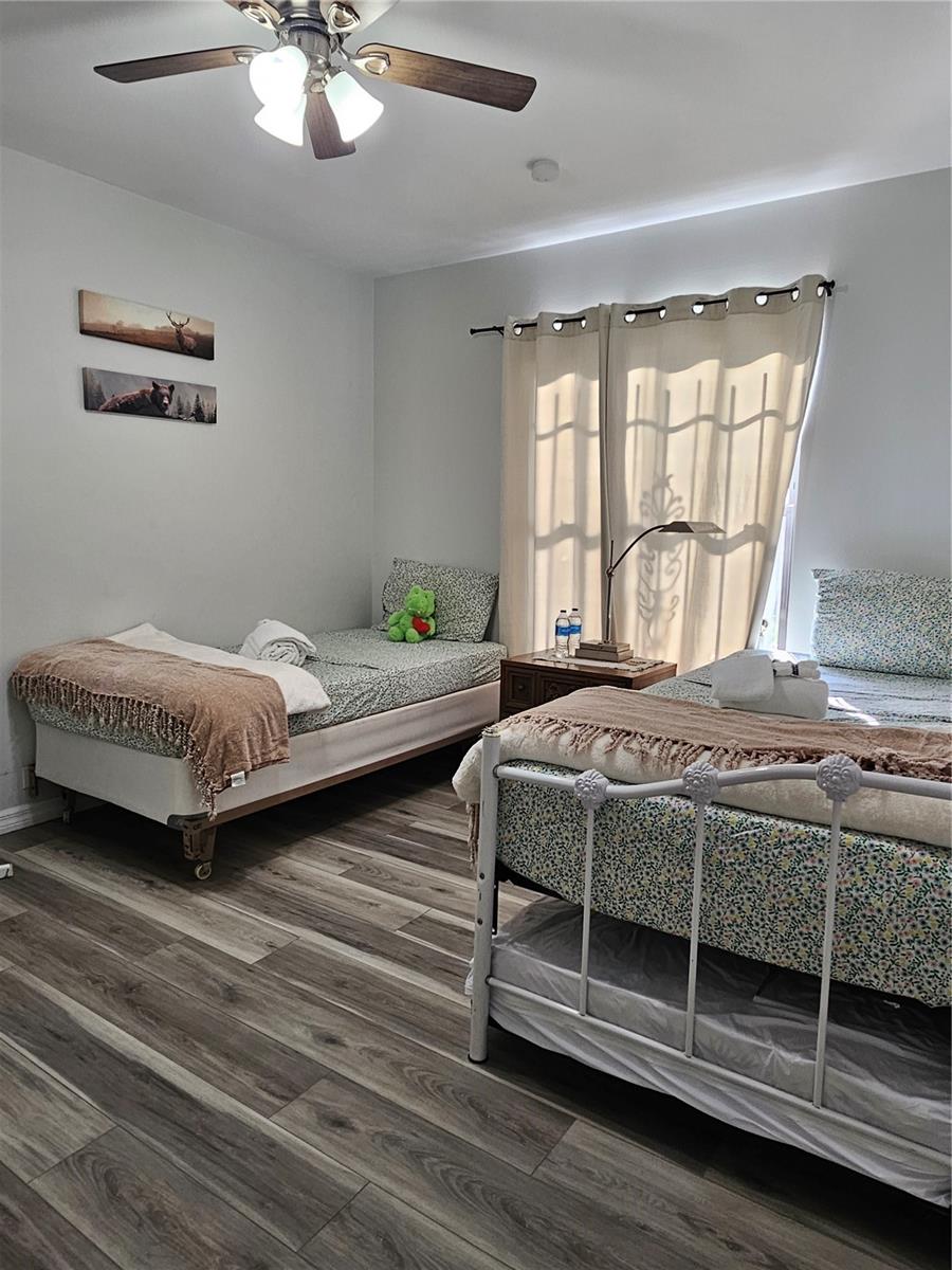 Image 24 of 49 For 1745 Foxcreek Lane