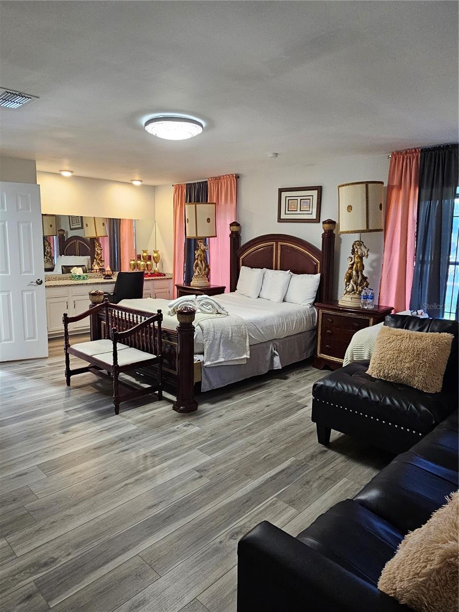 Image 26 of 49 For 1745 Foxcreek Lane