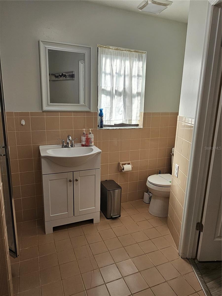 Image 27 of 49 For 1745 Foxcreek Lane