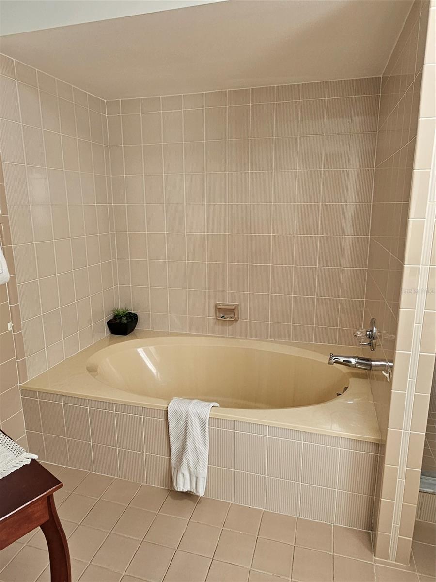 Image 29 of 49 For 1745 Foxcreek Lane