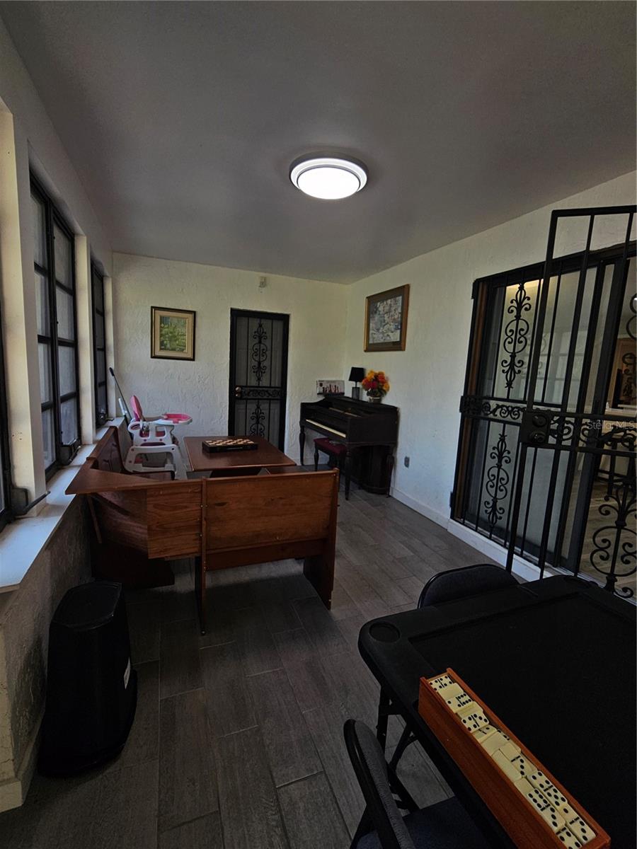 Image 39 of 49 For 1745 Foxcreek Lane